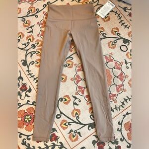 Lululemon Wunder Train Ribbed HR Tight 28”